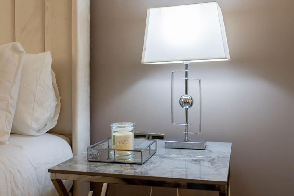 Luxury, Open Plan Apartment Bradford  Kültér fotó