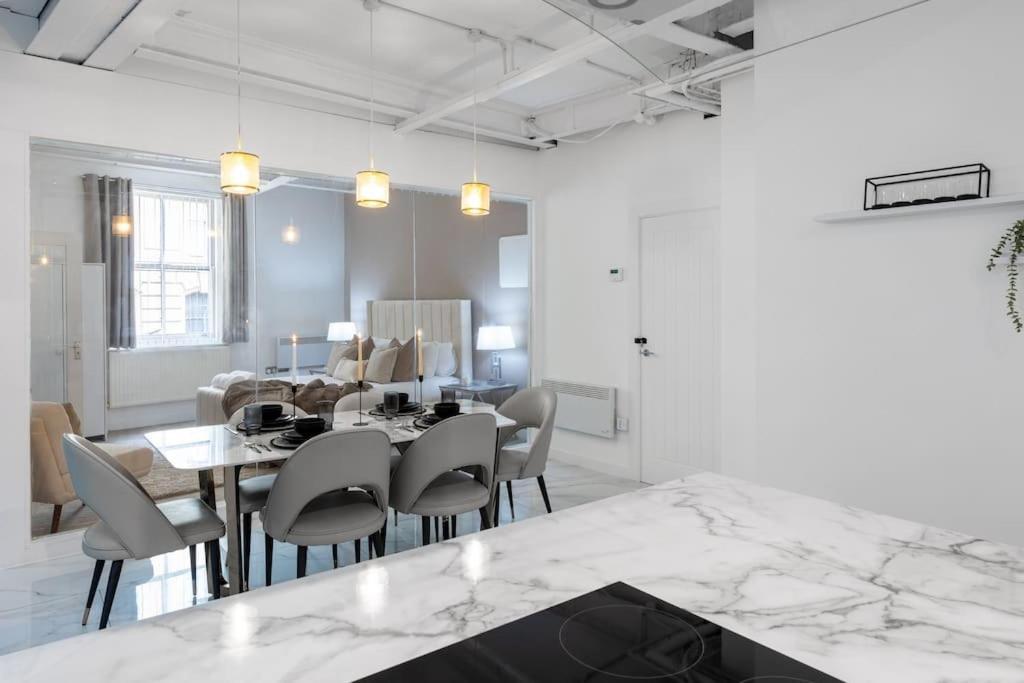 Luxury, Open Plan Apartment Bradford  Kültér fotó